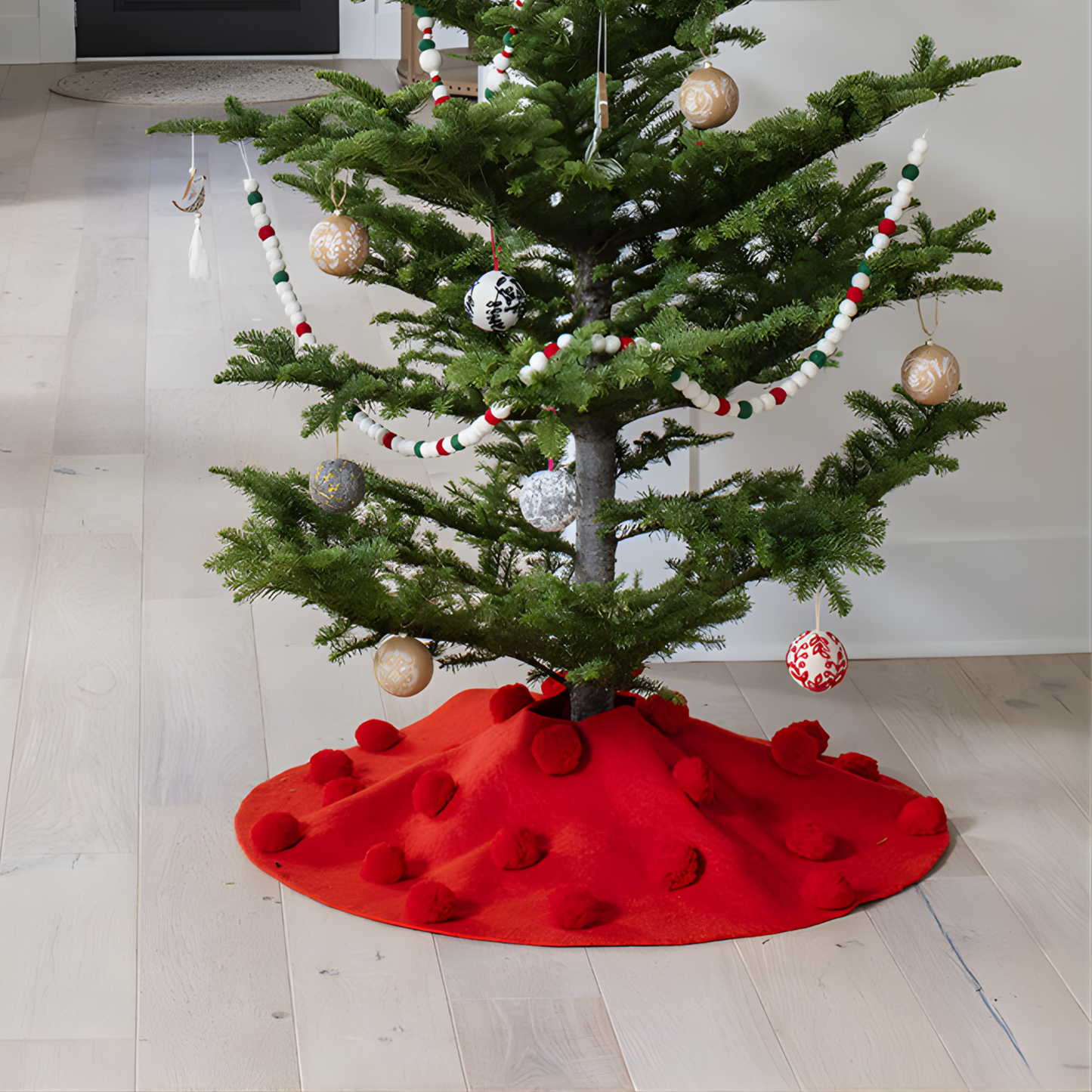 44" Rudolph Christmas Tree Skirt