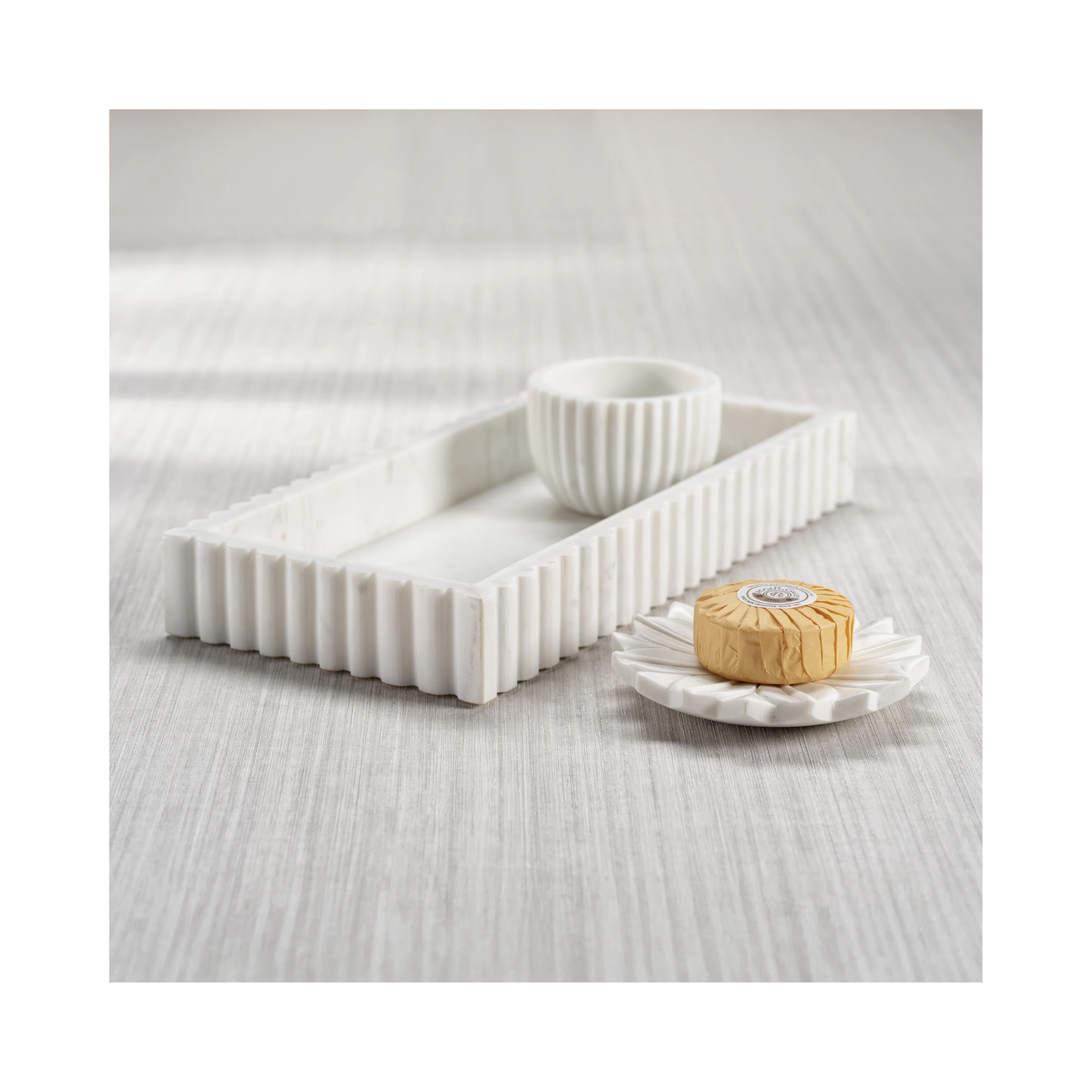 Camogli Scalloped Marble Tray - Various Sizes