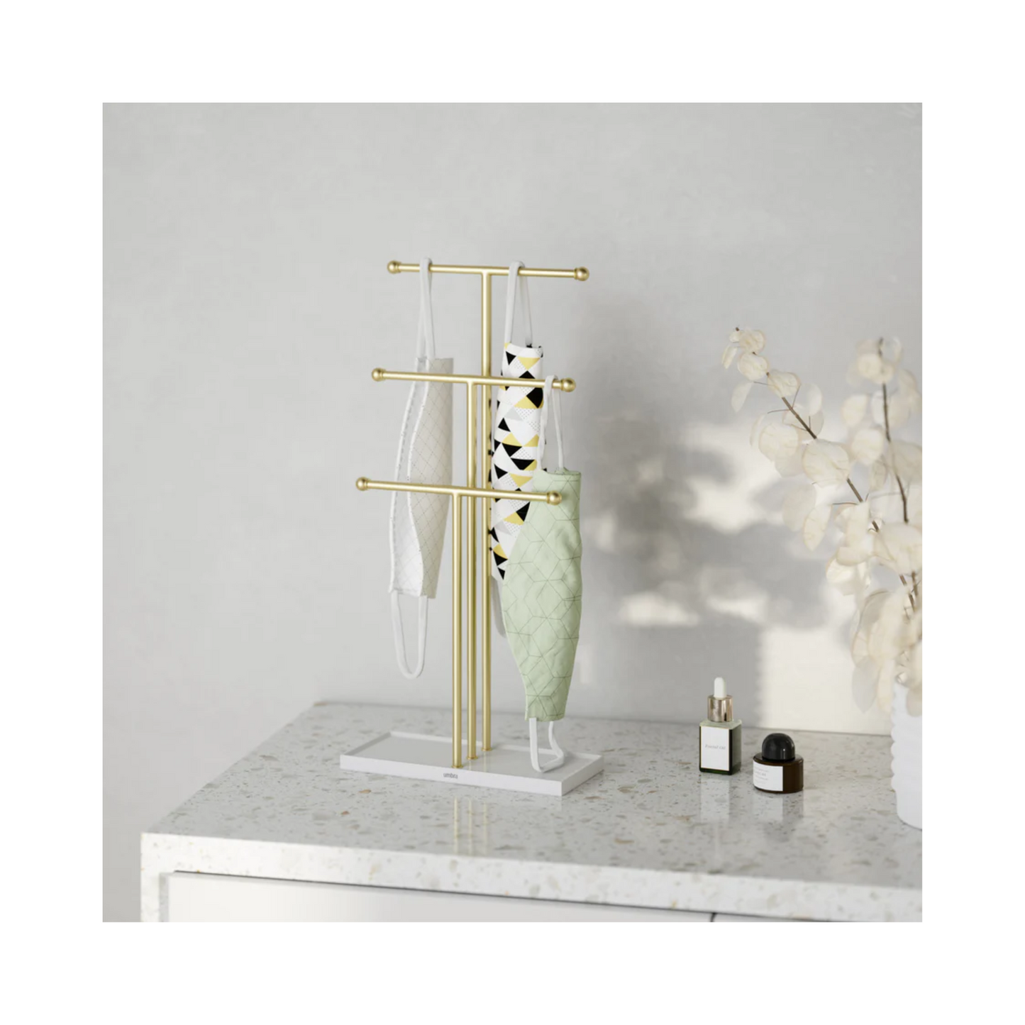 Trigem Jewelry Stand
