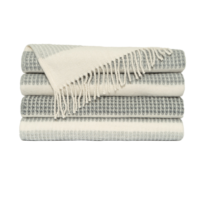 Venecia Throw