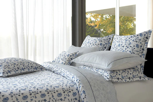 Vila Flor King Duvet Cover - Blue &White