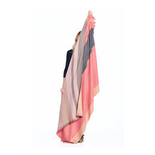 Load image into Gallery viewer, Alpaca Reversible Throw - Peach Bloom
