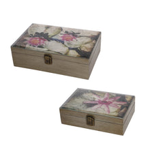 Load image into Gallery viewer, Water Lily Box with Clasp Small
